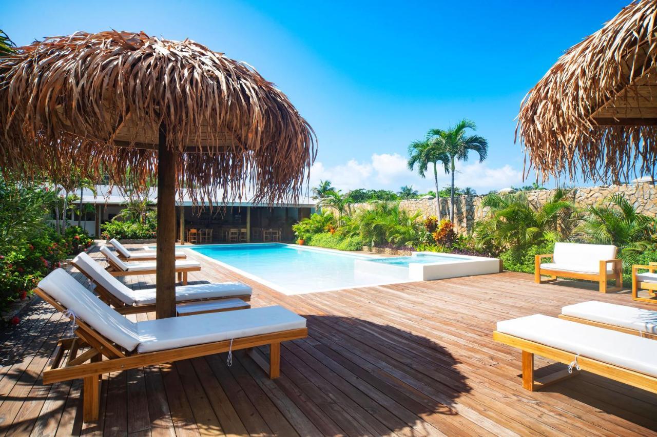 Naboo Resort & Dive Center - Adults Only Вест-Бей Екстер'єр фото